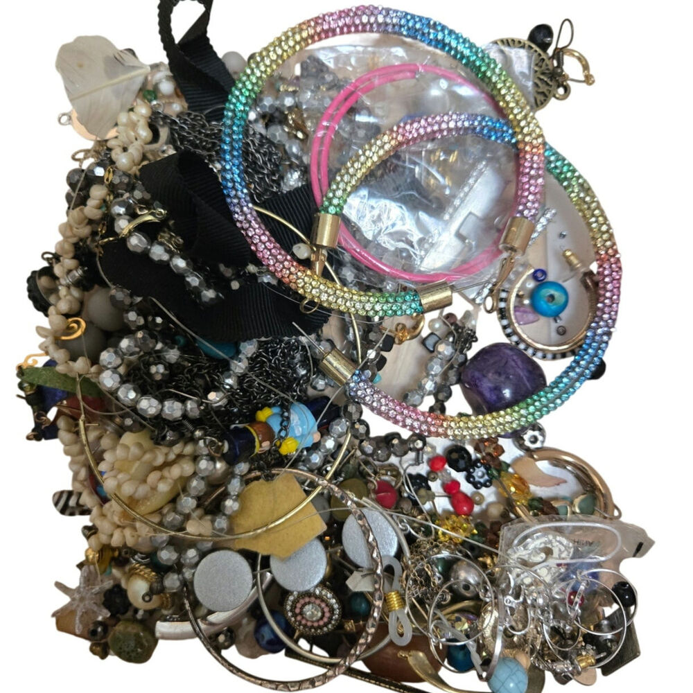 1 pound+ Scrap Junk Mixed Part Jewelry Lot Crafting Vintage to Contemporary A2